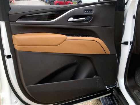 Used 2021 Cadillac Escalade Sport w/ Driver Assist Tech Package image 20