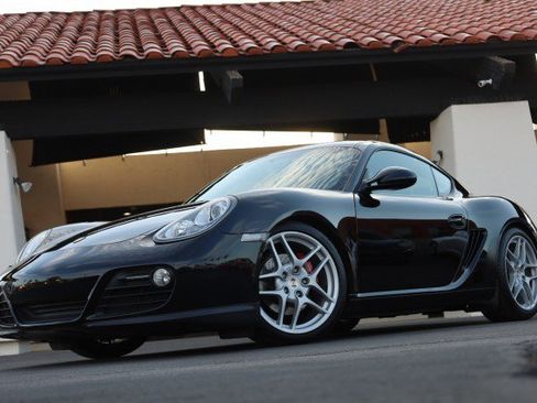 Used 2011 Porsche Cayman RWD image 3