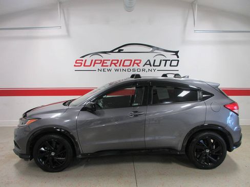Used 2021 Honda HR-V Sport image 3