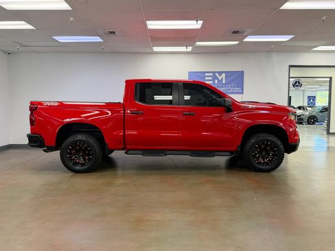 Used 2022 Chevrolet Silverado 1500 Custom Trail Boss w/ LPO, Dark Essentials Package AWD/4WD image 5