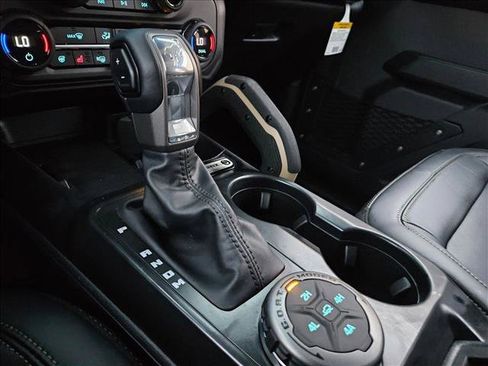 New 2025 Ford Bronco Badlands image 13