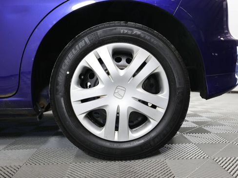 Used 2011 Honda Fit image 8