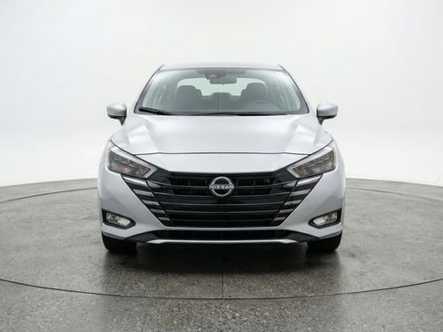 Used 2025 Nissan Versa SV FWD image 2