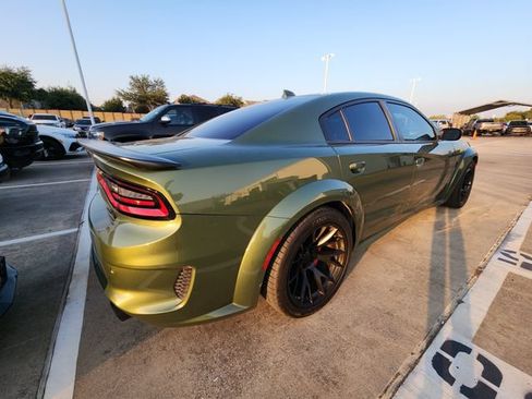 Used 2023 Dodge Charger SRT Hellcat w/ Harman/Kardon Audio Group RWD image 5