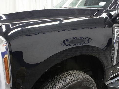 Used 2024 Ford F350 Lariat w/ FX4 Off-Road Package AWD/4WD image 56