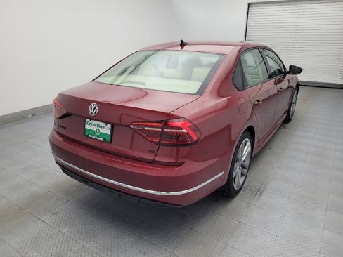 Used 2018 Volkswagen Passat 2.0T R-Line FWD image 9
