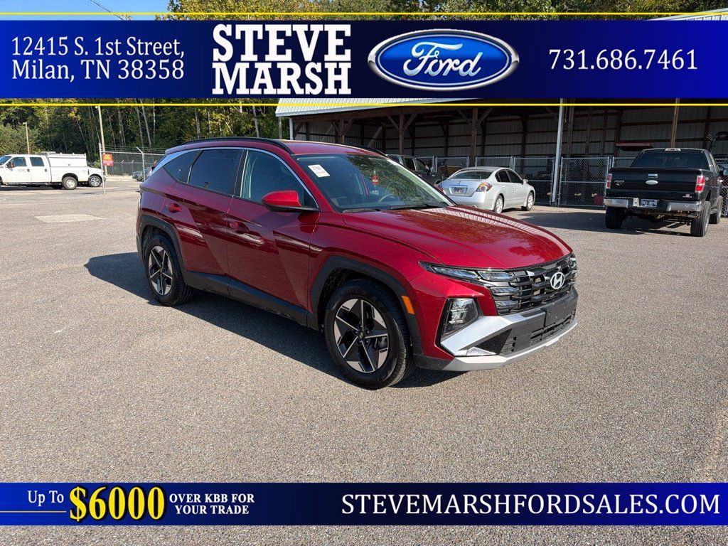 Used 2025 Hyundai Tucson SEL FWD image 1