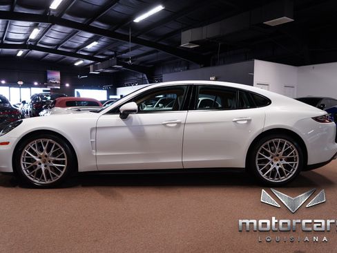 Used 2019 Porsche Panamera image 4
