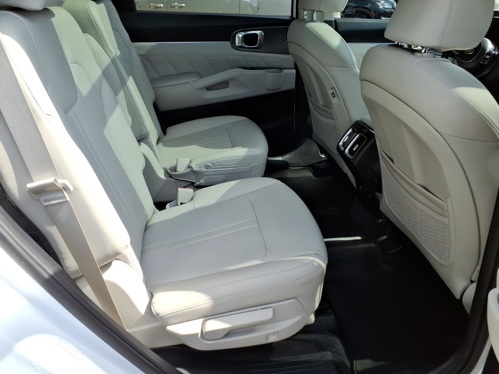 Used 2021 Kia Sorento SX AWD/4WD image 26