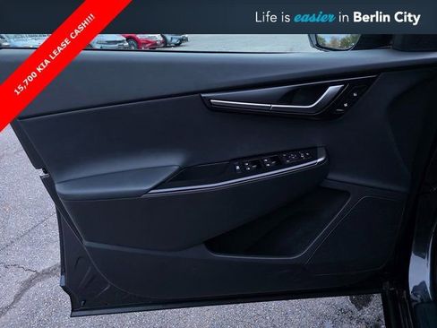 New 2025 Kia EV6 Wind image 25