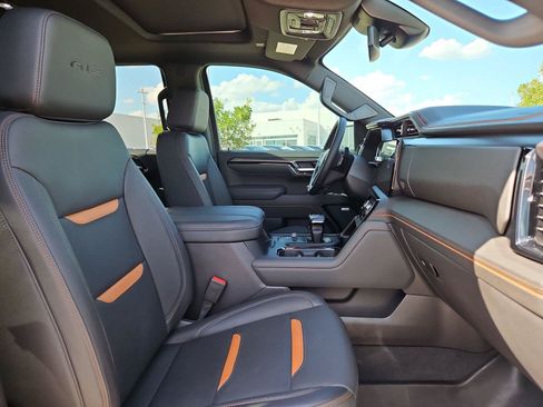 Used 2026 GMC Sierra 1500 AT4 w/ AT4 Premium Package AWD/4WD image 28