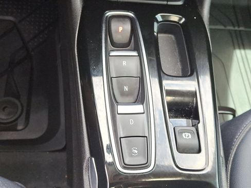 Certified 2023 Chevrolet Bolt EUV Premier w/ Sun & Sound Package FWD image 16