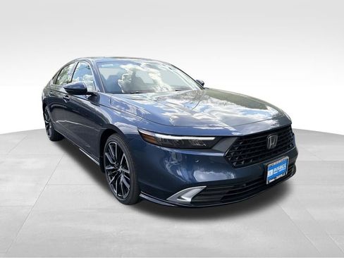 New 2026 Honda Accord Touring image 9