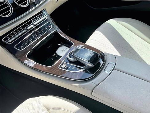 Used 2020 Mercedes-Benz E 350 Sedan image 14