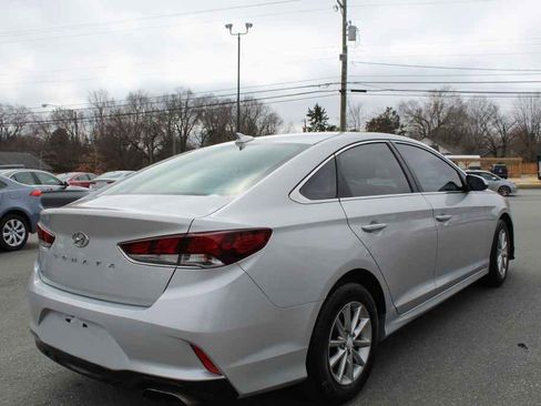 Used 2019 Hyundai Sonata SE image 5