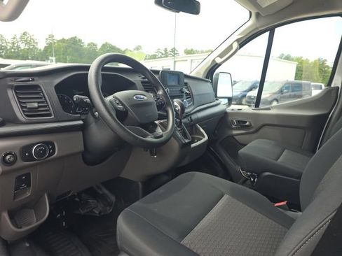 Used 2025 Ford Transit 250 Low Roof w/ Exterior Upgrade Package RWD image 18