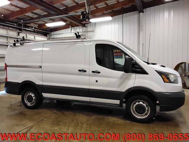 Used 2015 Ford Transit 250 130 Low Roof RWD image 2