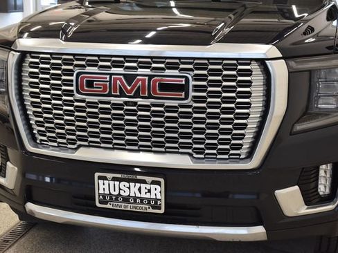 Used 2022 GMC Yukon Denali AWD/4WD image 14
