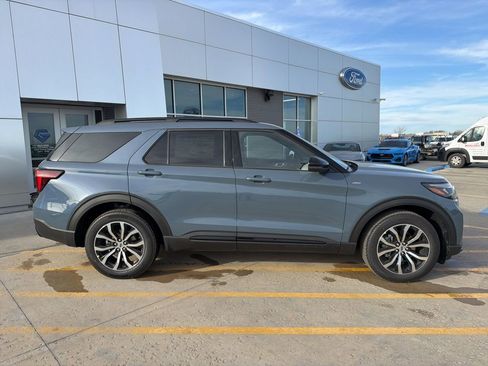 New 2026 Ford Explorer ST-Line AWD/4WD image 8