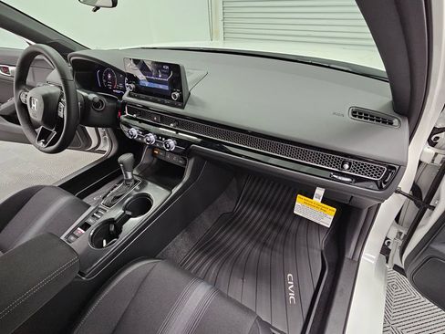 New 2026 Honda Civic Sport image 33