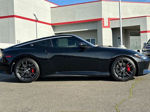 Used 2024 Nissan Z Performance w/ Floor Mat Package image 4