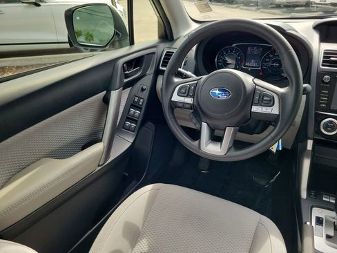 Used 2017 Subaru Forester 2.5i Premium image 20