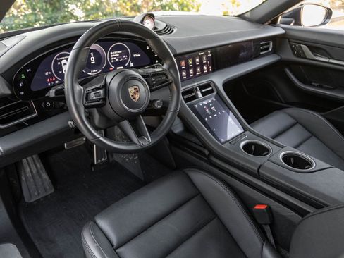 Certified 2025 Porsche Taycan image 4