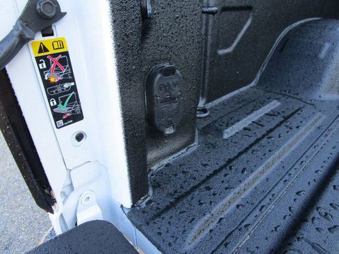 New 2026 GMC Sierra 2500 SLT w/ SLT Premium Package AWD/4WD image 21