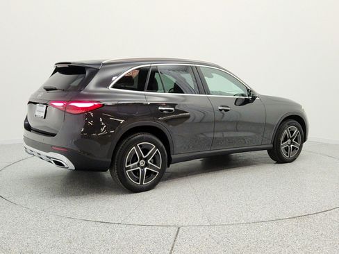 New 2026 Mercedes-Benz GLC 300 image 5