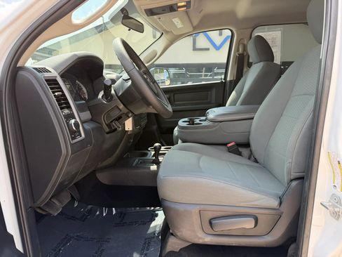 Used 2018 RAM 3500 Tradesman w/ Chrome Appearance Group AWD/4WD image 15