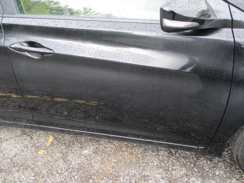 Used 2011 Hyundai Elantra Limited FWD image 16