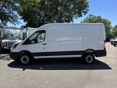 New 2026 Ford Transit 250 148 Medium Roof w/ Load Area Protection Package RWD image 5