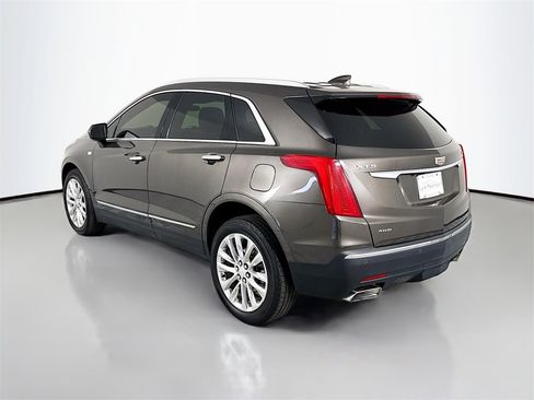 Used 2019 Cadillac XT5 Premium Luxury image 3