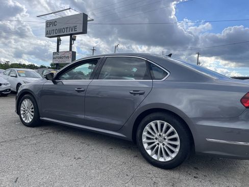 Used 2016 Volkswagen Passat 1.8T SE FWD image 7