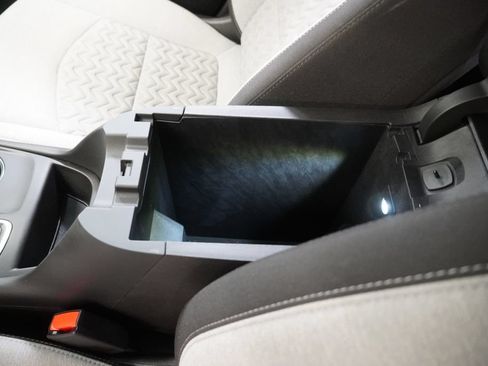 Used 2024 Chevrolet Equinox LS w/ LS Convenience Package FWD image 25
