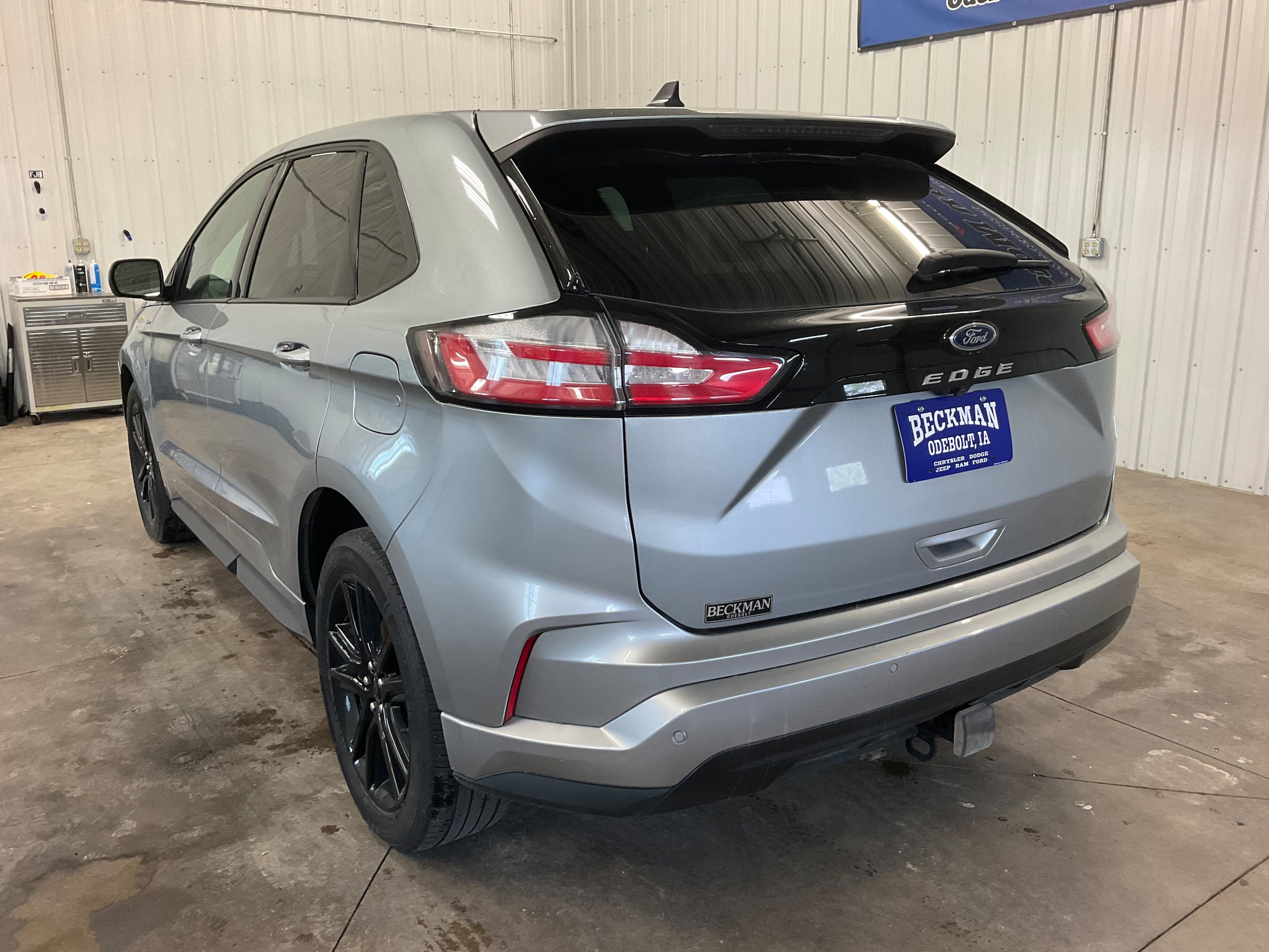 Used 2024 Ford Edge ST-Line w/ Class II Trailer Tow Package AWD/4WD image 3