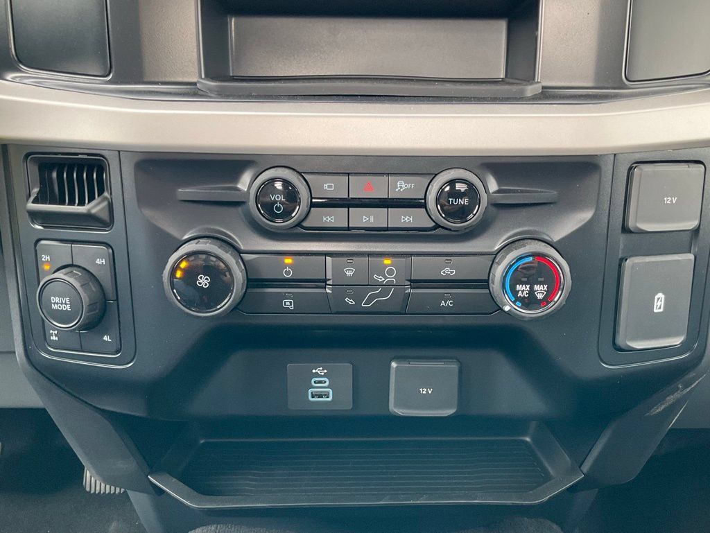 New 2025 Ford F350 XL w/ STX Appearance Package AWD/4WD image 48