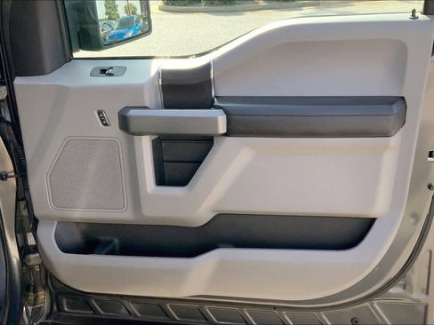 Used 2015 Ford F150 XLT w/ Equipment Group 301A Mid RWD image 22
