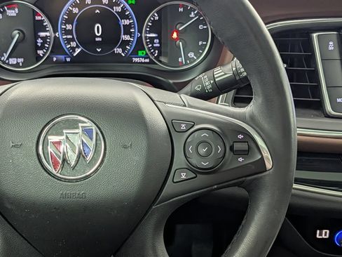 Used 2021 Buick Enclave Avenir w/ Avenir Technology Package FWD image 18