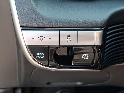 Used 2023 Hyundai Ioniq 5 SE image 30