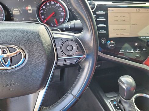 Used 2020 Toyota Camry XSE image 21