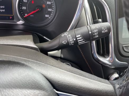 Used 2020 Chevrolet Equinox Premier FWD image 31