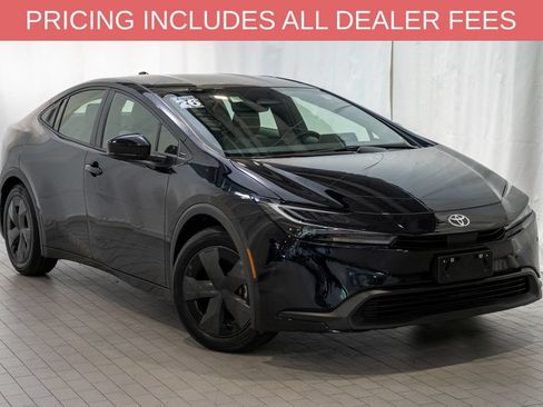 Used 2026 Toyota Prius LE FWD image 1
