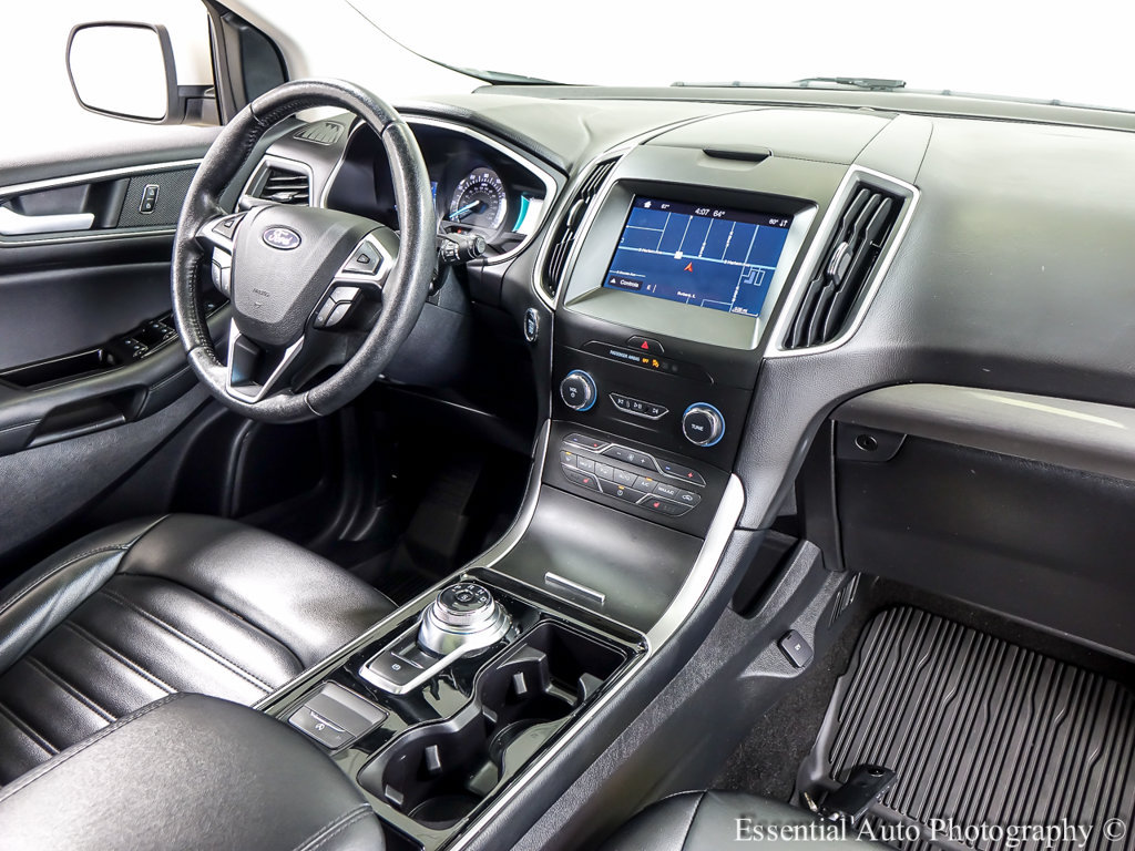 Used 2019 Ford Edge SEL w/ Equipment Group 201A AWD/4WD image 25