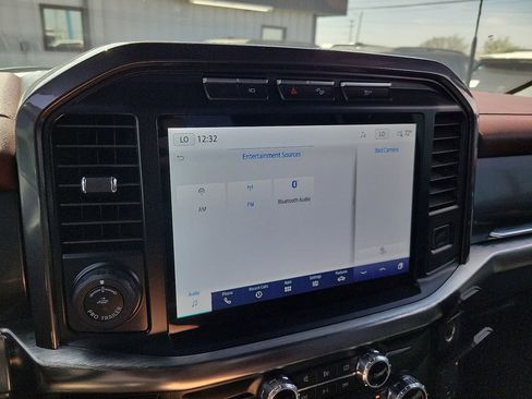 Used 2022 Ford F150 Lariat image 21