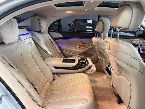 Used 2019 Mercedes-Benz S 560 Sedan image 16
