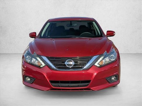 Used 2016 Nissan Altima 2.5 SL w/ 2.5 Technology w/LED Package image 2