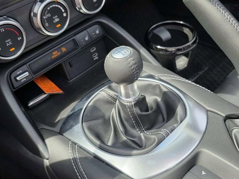 Used 2024 MAZDA MX-5 Miata RF Grand Touring image 12