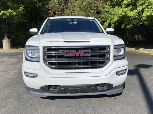 Used 2019 GMC Sierra 1500 Limited w/ Elevation Edition image 3