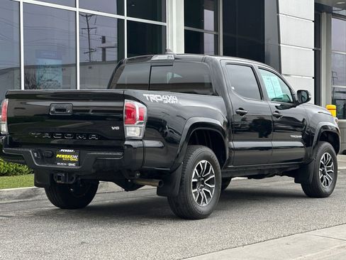 Used 2023 Toyota Tacoma TRD Sport w/ Advanced Technology Package image 4